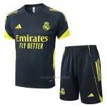 Chandal del Real Madrid Manga Corta 2025-2026 Negro Amarillo - Pantalon Corto